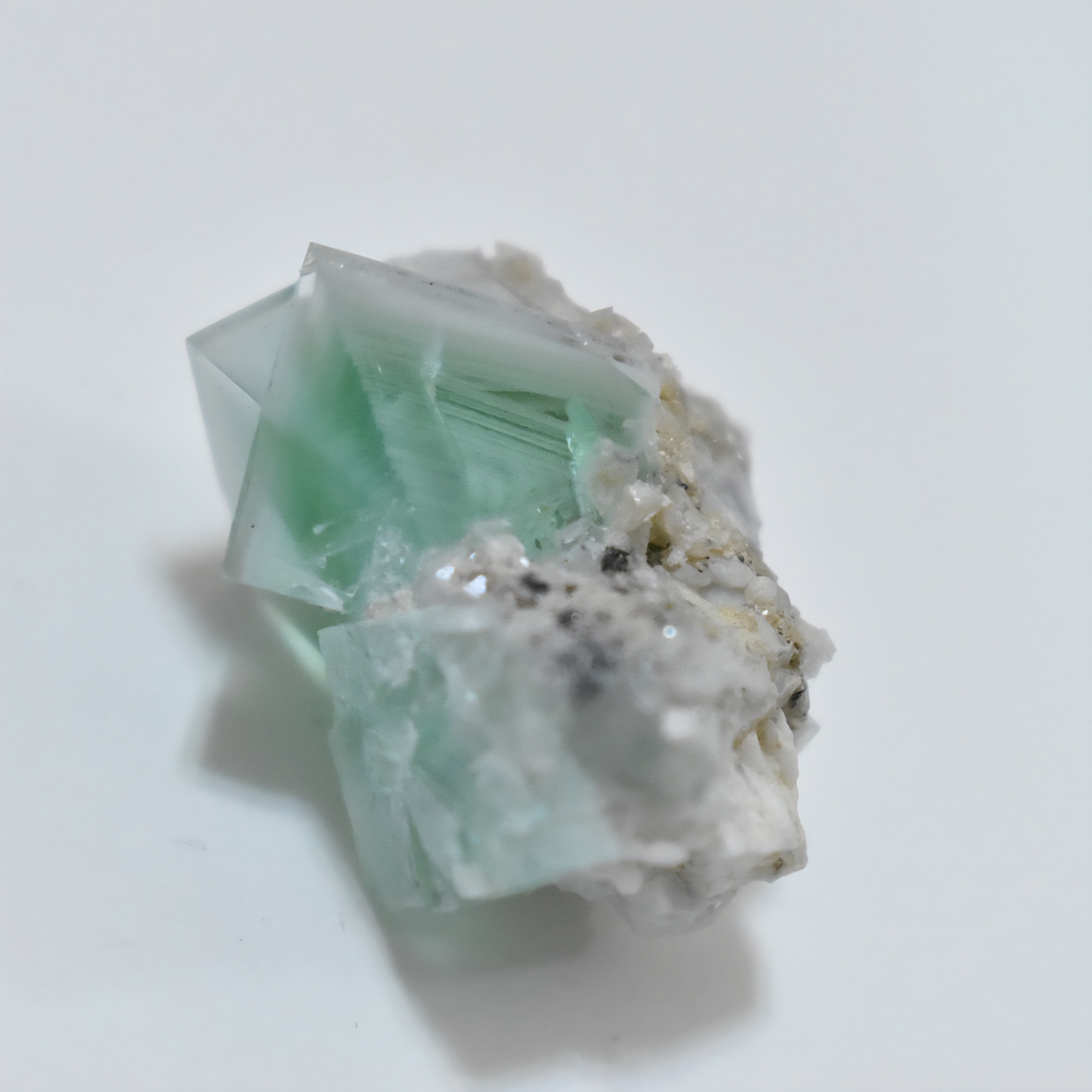 LEAMON | Curated Mineral Gallery